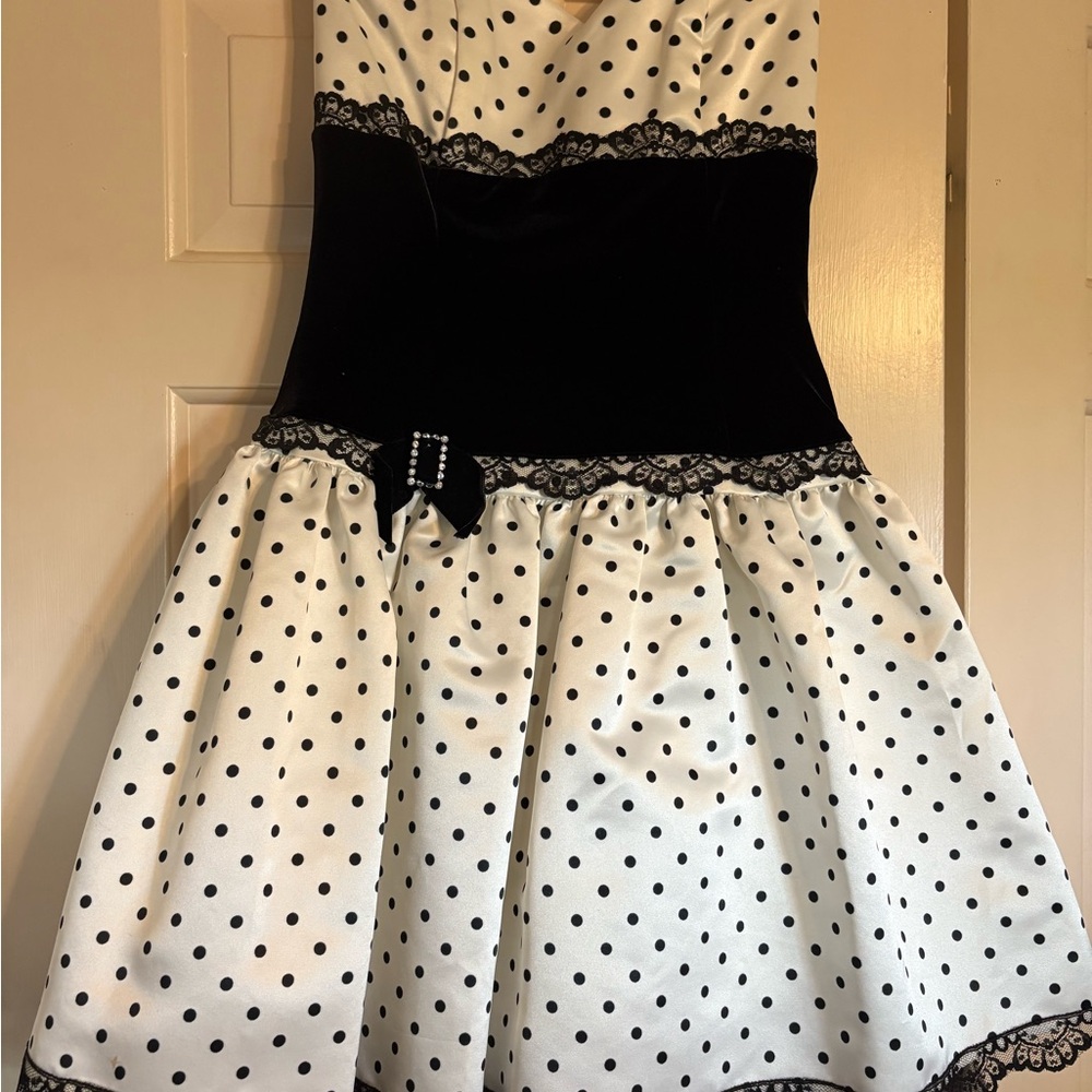 Black and White Polka Dot Mini Homecoming Dress